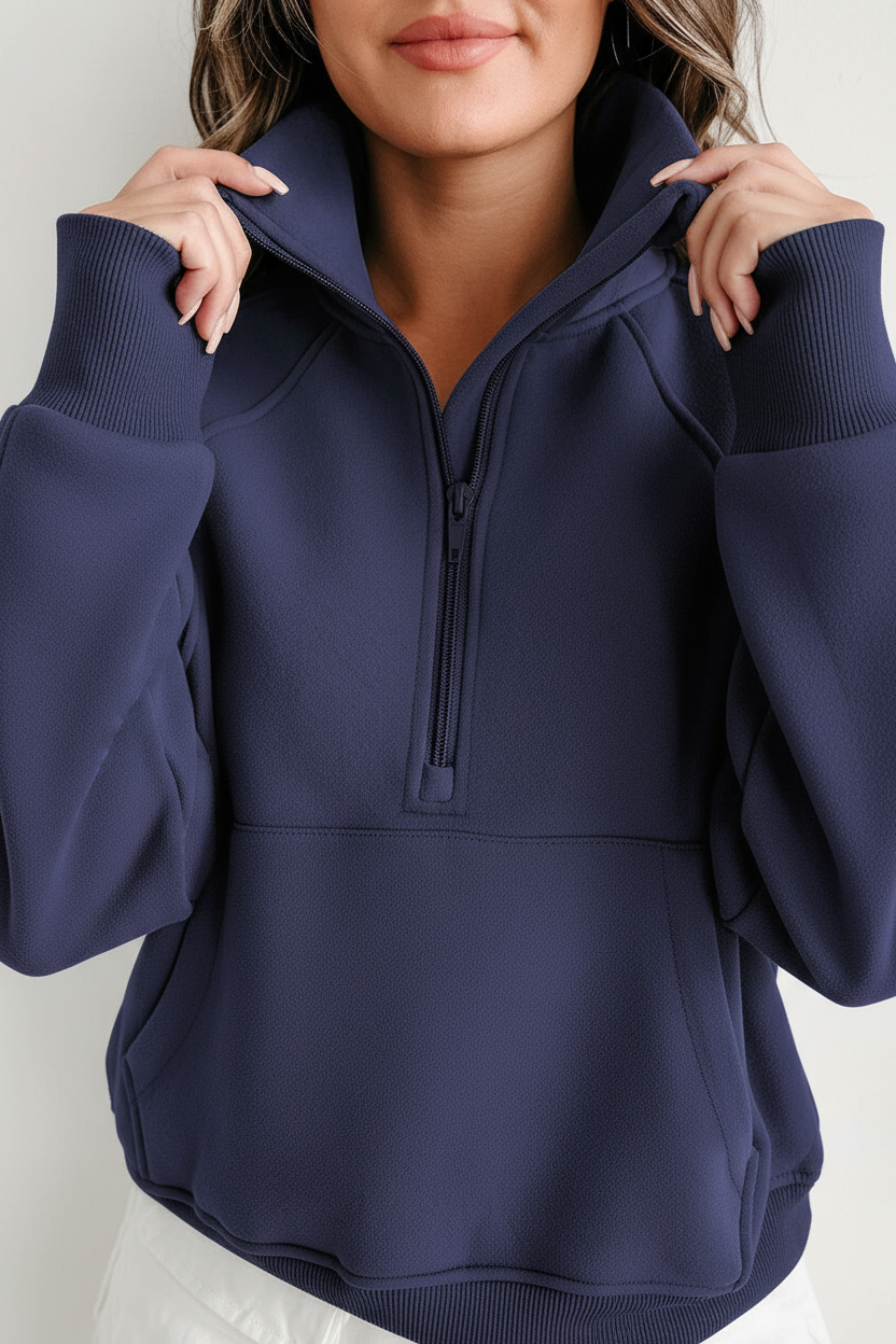 Vera – Modern Short Zip Sweatshirt for Comfort