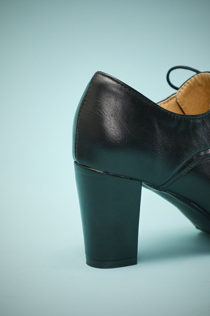 Hilaria - Chunky black heels, comfortable and trendy for every occasion