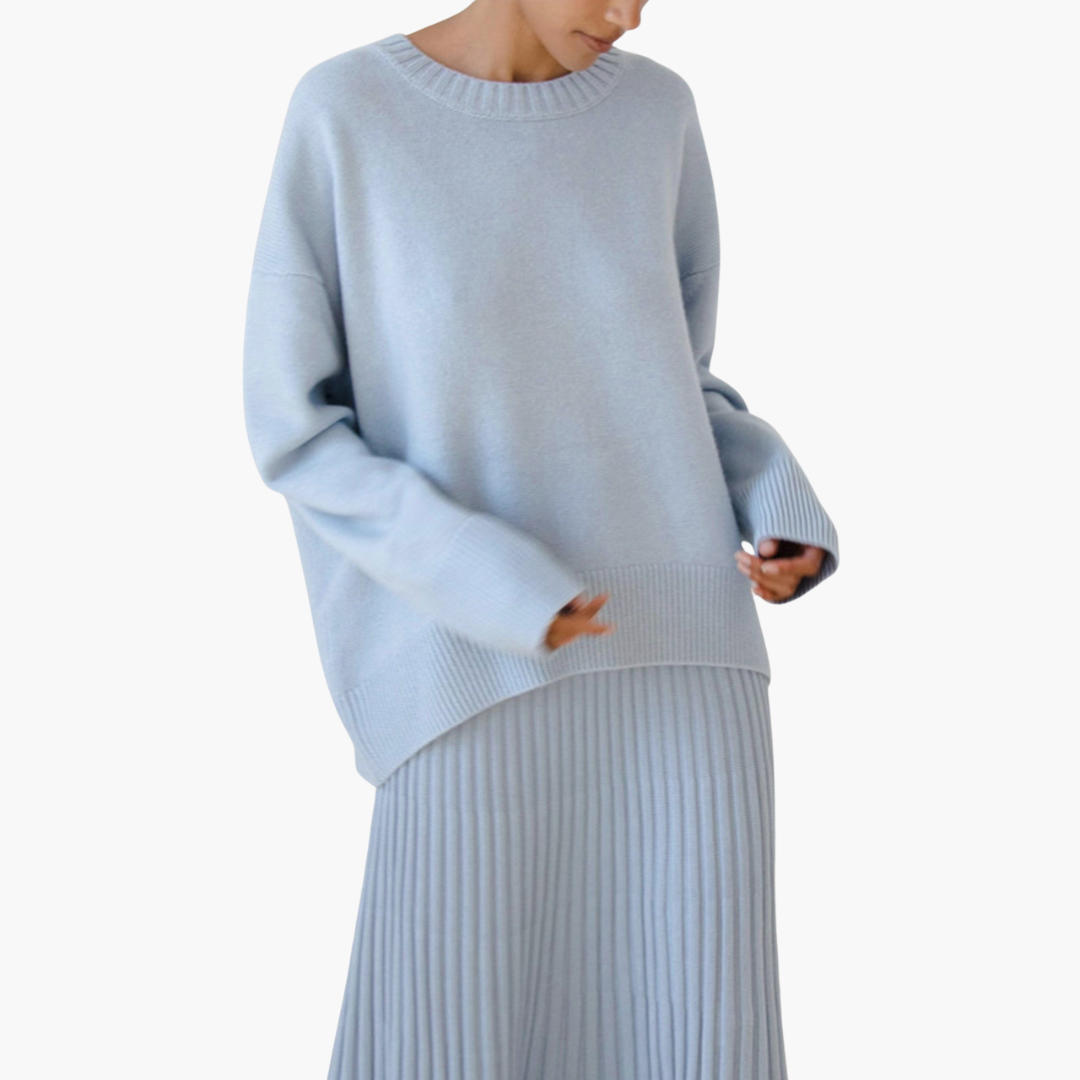 Katiah - Women's Oversized Sweater in Modern Style