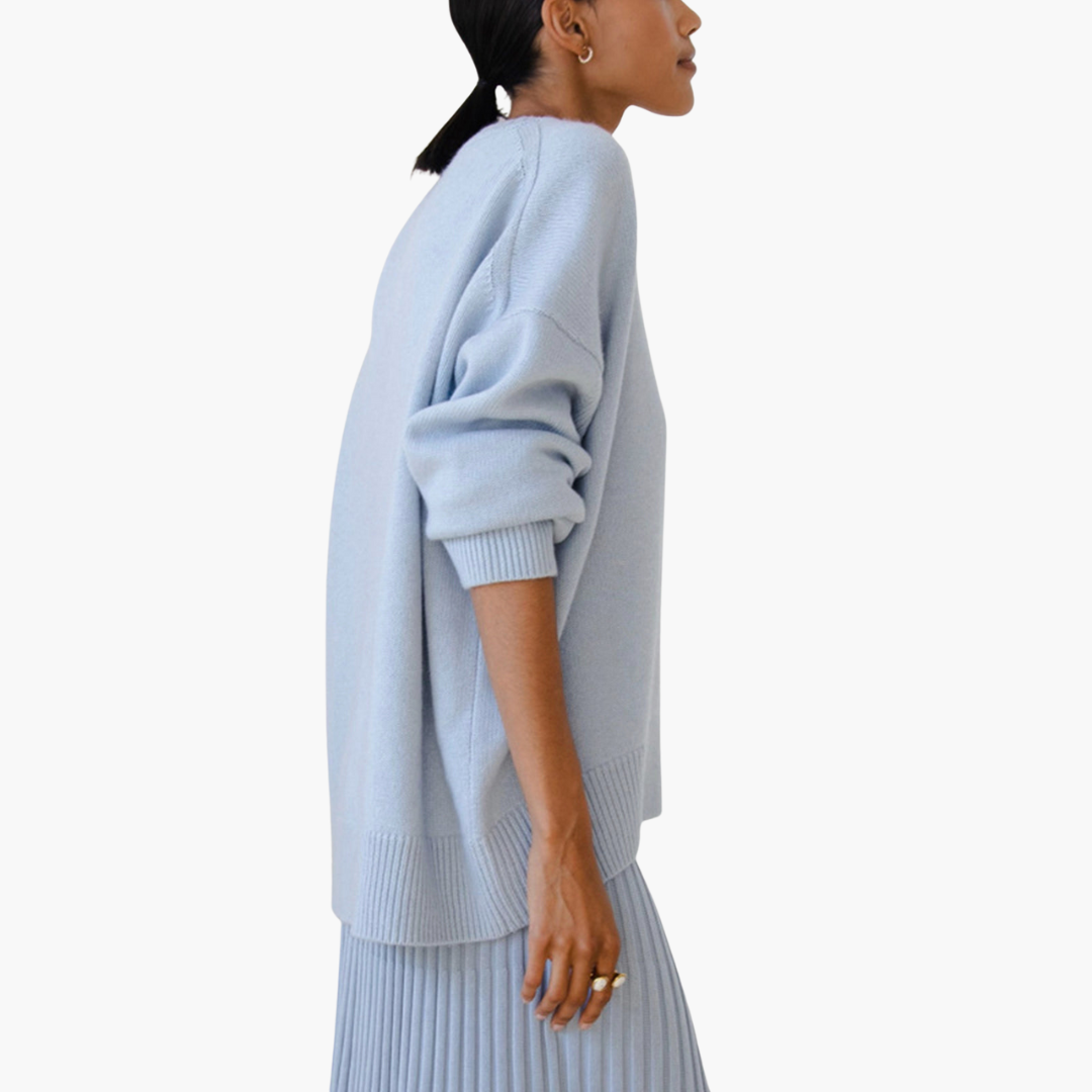 Katiah - Women's Oversized Sweater in Modern Style