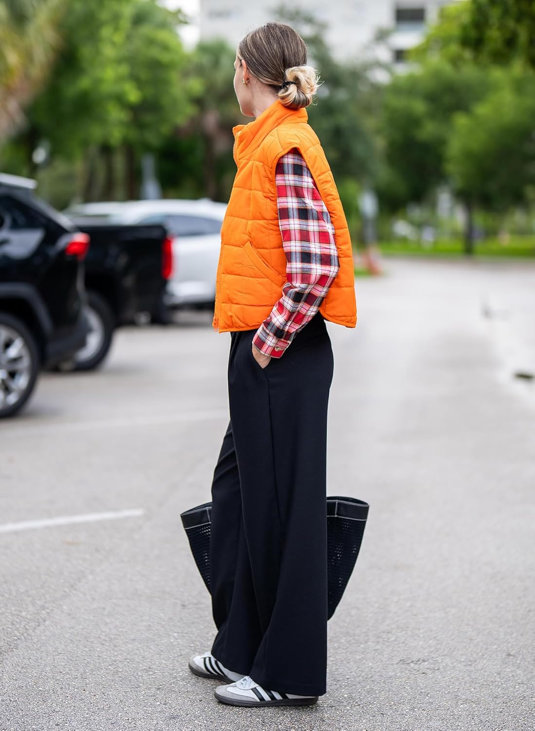 Pulentia – Women's Padded Gilet with Elegant Zip