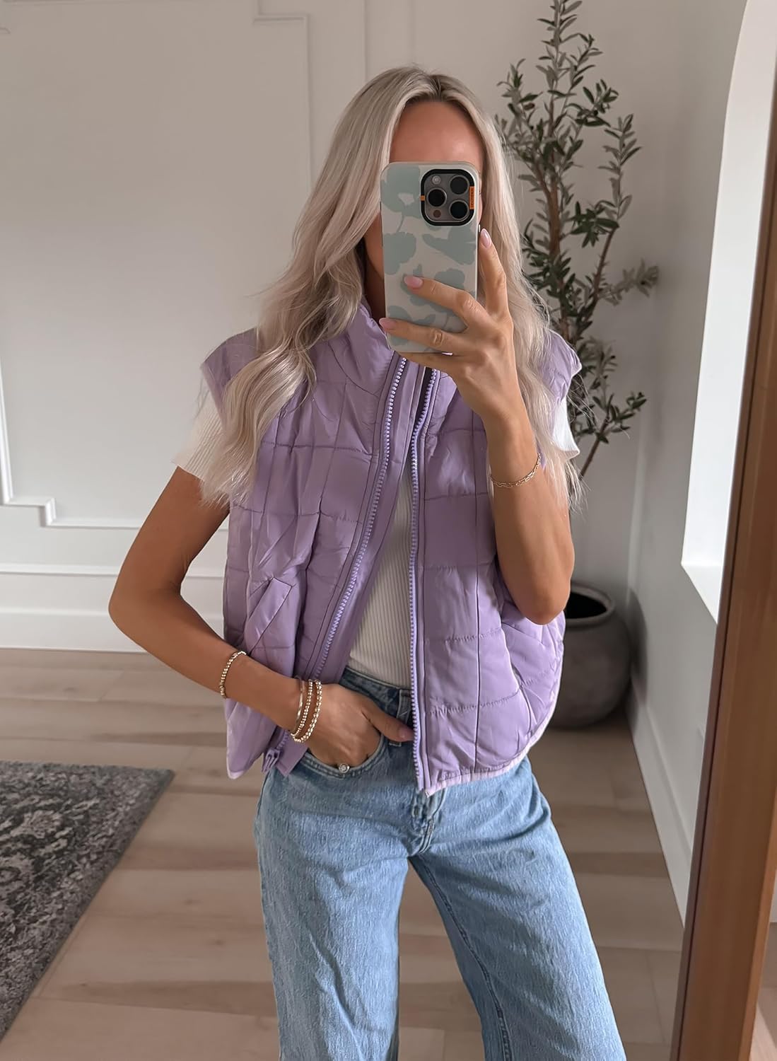 Pulentia – Women's Padded Gilet with Elegant Zip