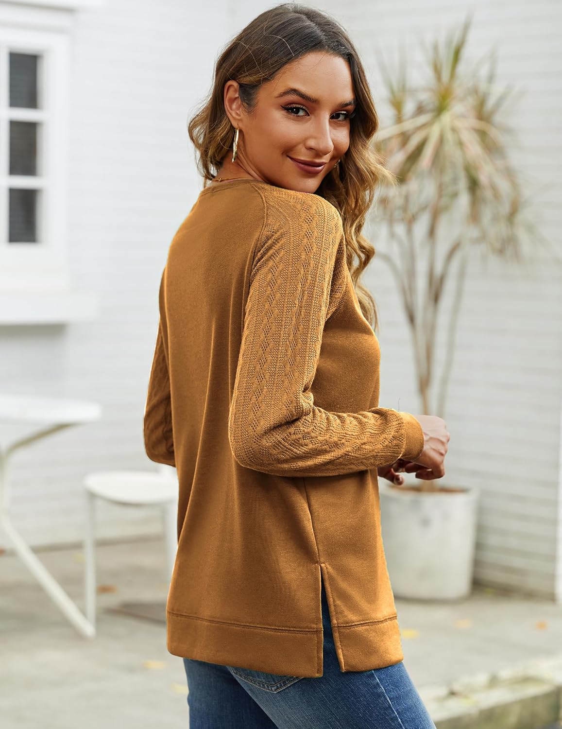 Pellegrina – Lightweight Women's Sweatshirt with Crafted Sleeves