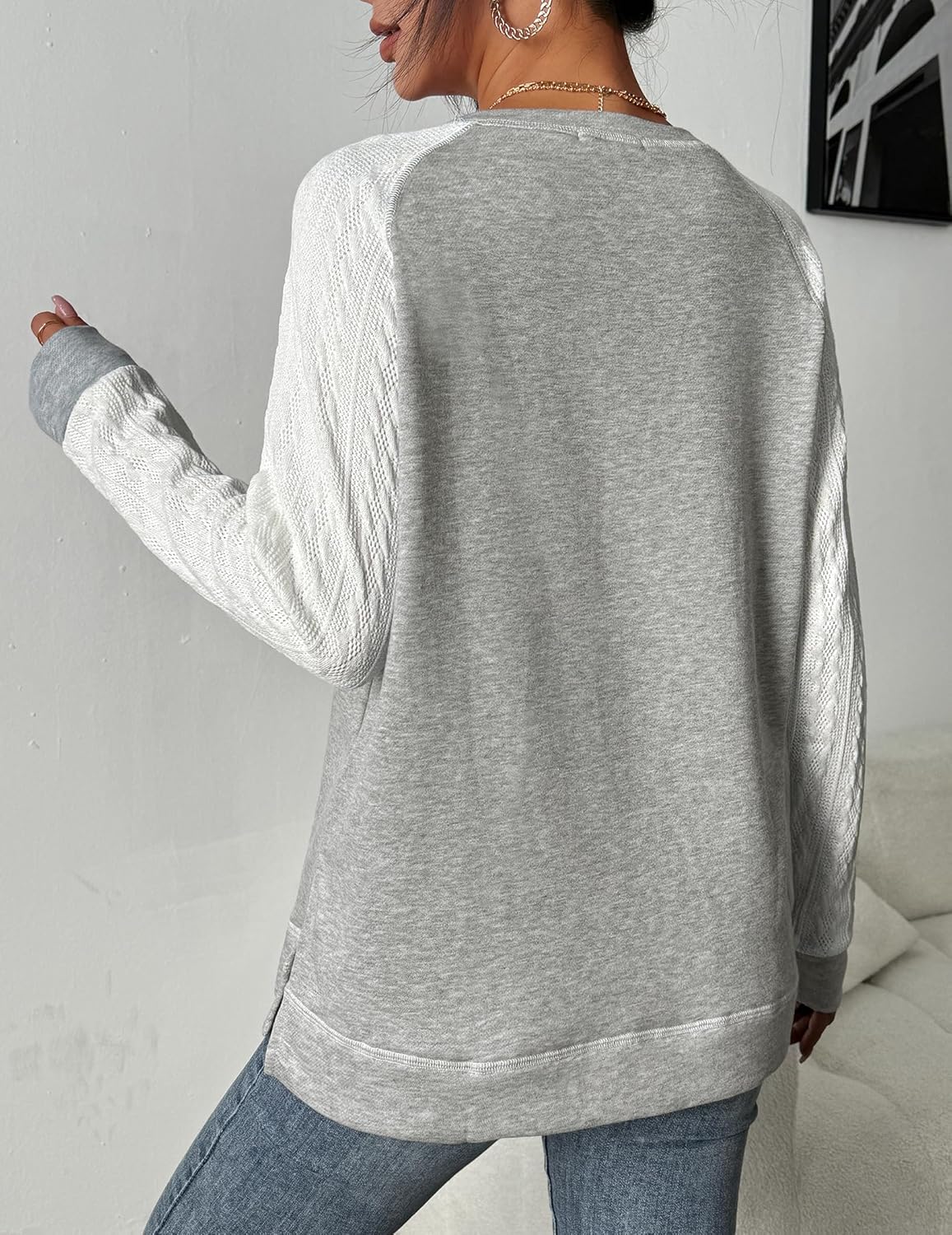 Pellegrina – Lightweight Women's Sweatshirt with Crafted Sleeves