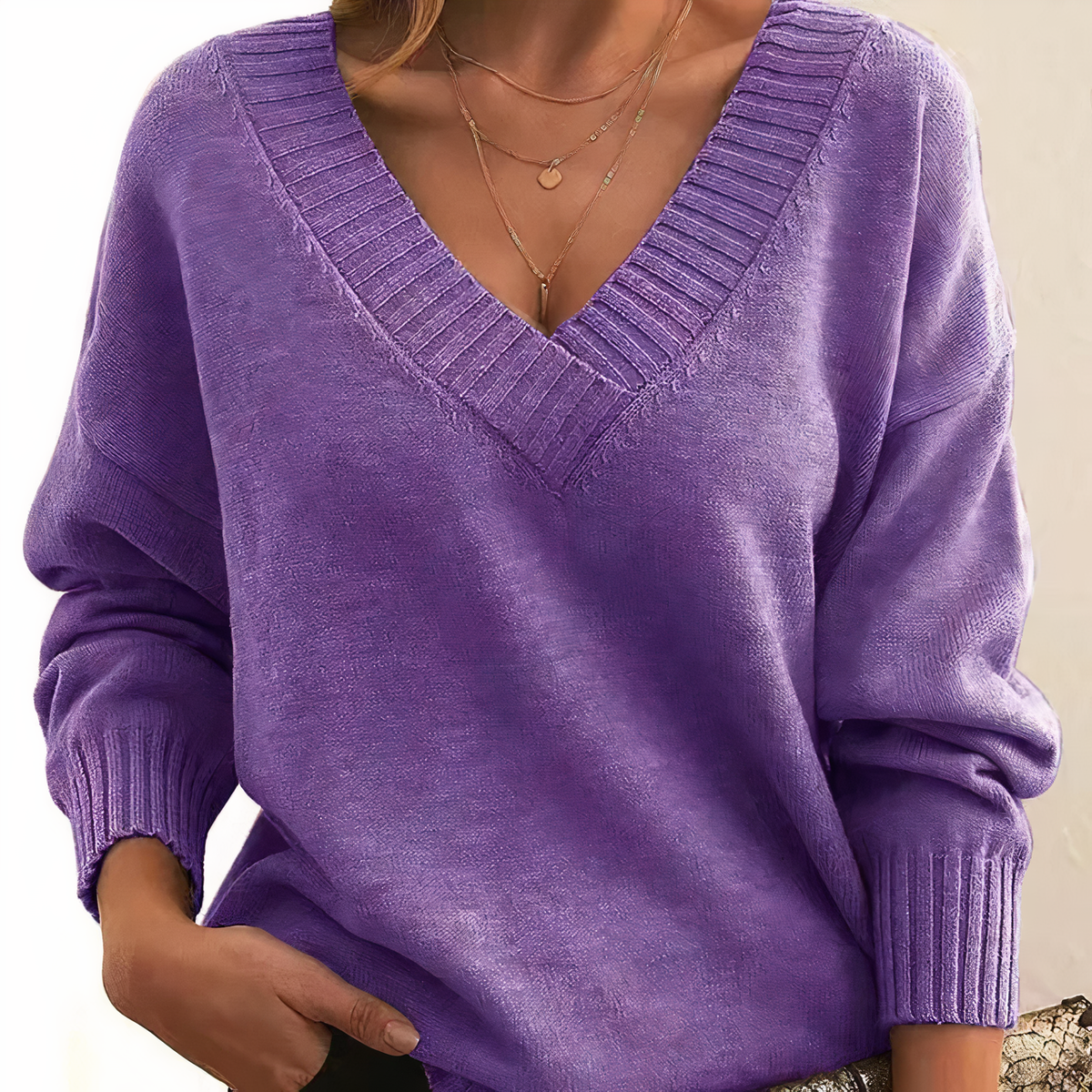 Women's Cashmere V-neck Sweater With A Relaxed Fit And Balloon Sleeves – Soft Knitwear For Fall, Winter, Everyday Wear, And Elegant Style