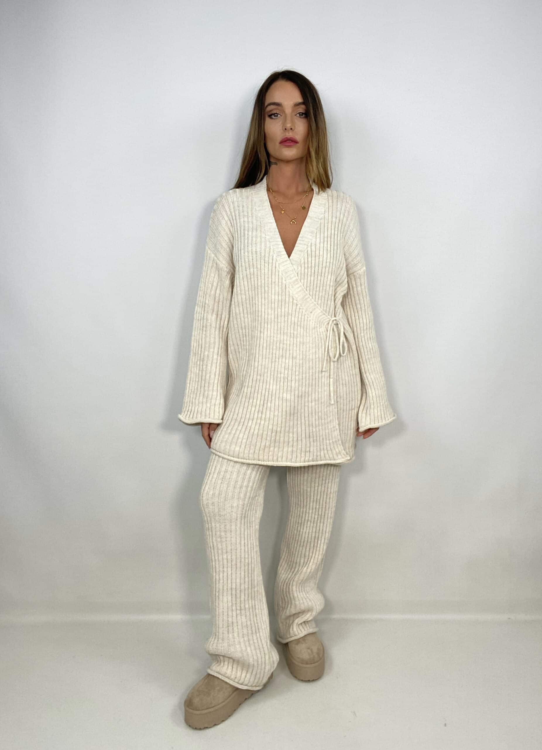 Jennifer - Low Ankle Boots with Platform and Embroidery