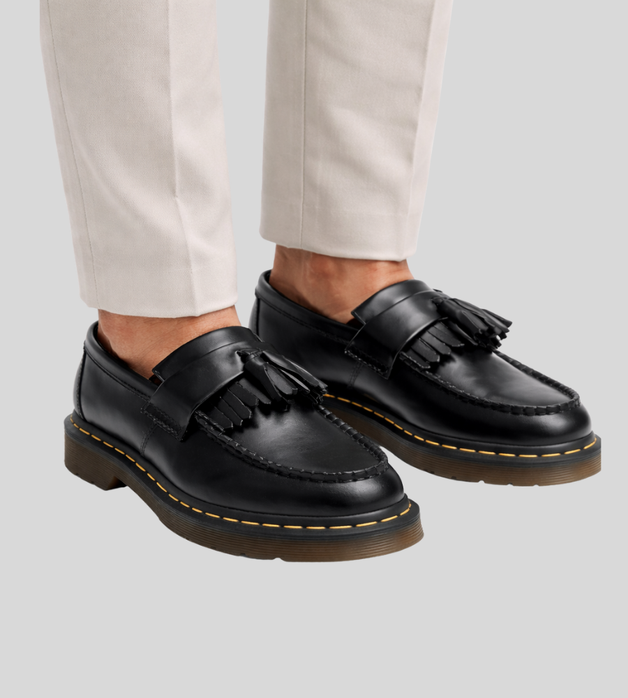 Men's Leather Loafers With Tassel Details And A Sturdy Sole—elegant Shoes For Everyday Wear And Smart-casual Outfits