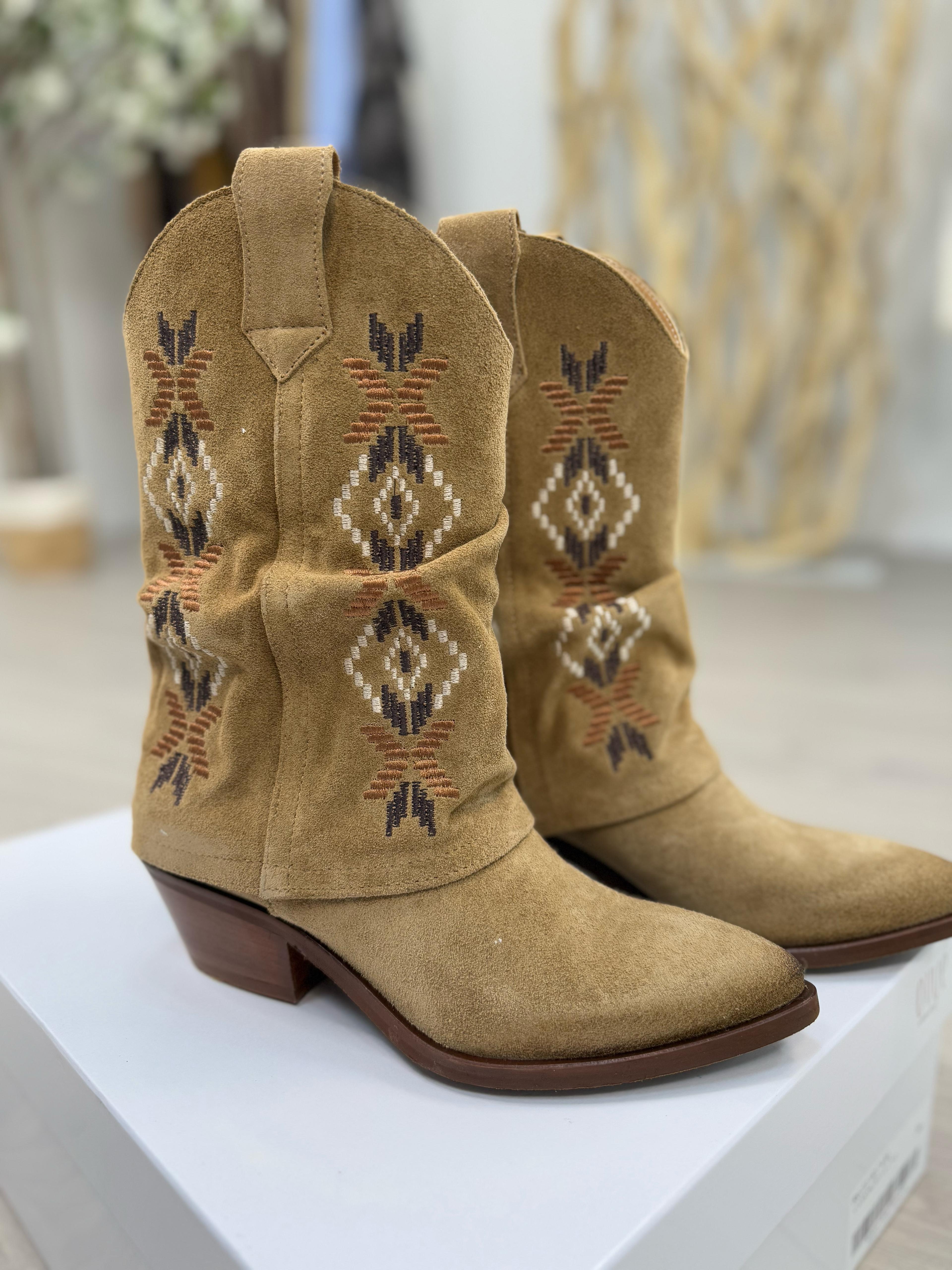 Giulina - Women's Cowboy Ankle Boots