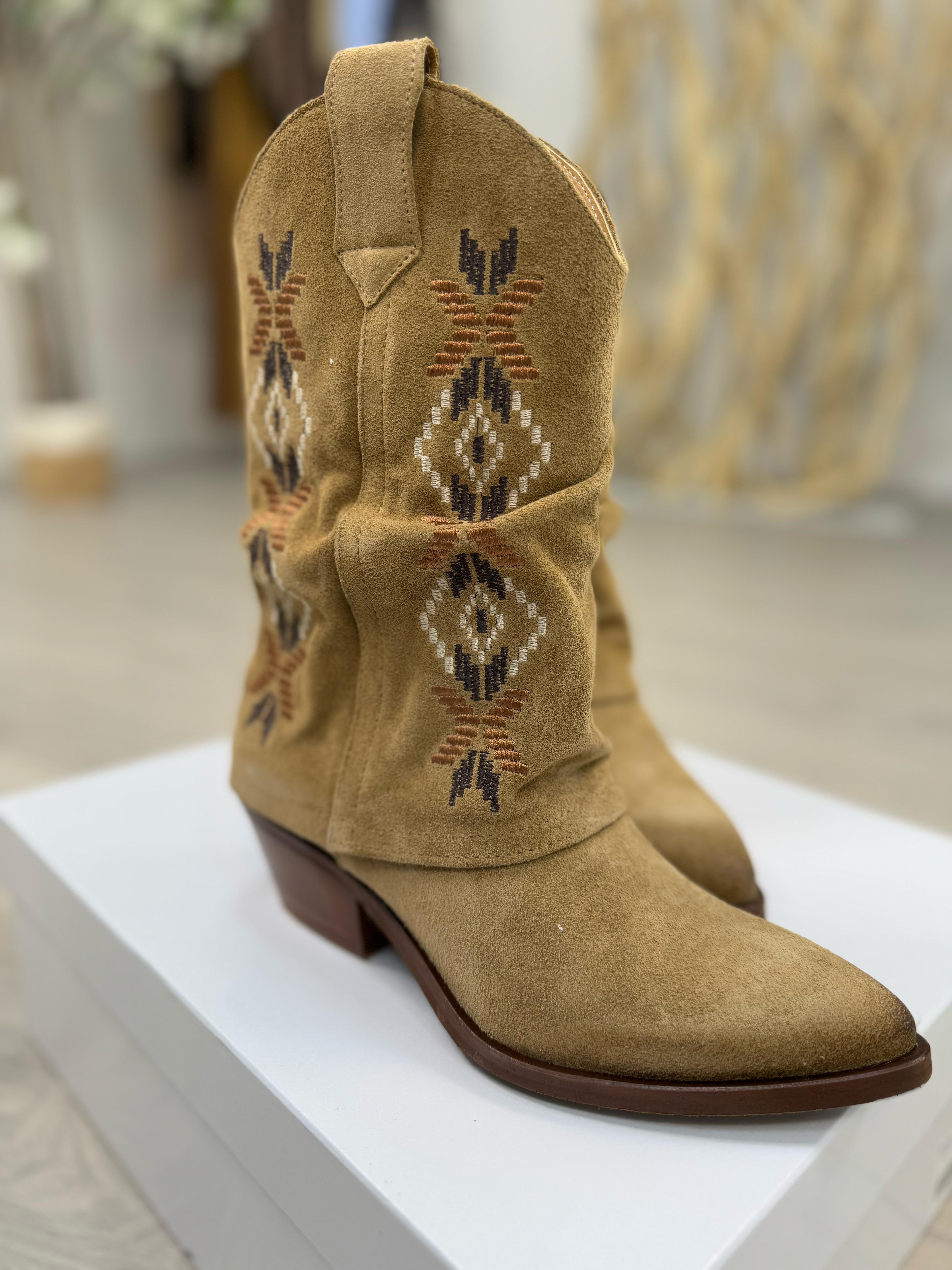 Giulina - Women's Cowboy Ankle Boots