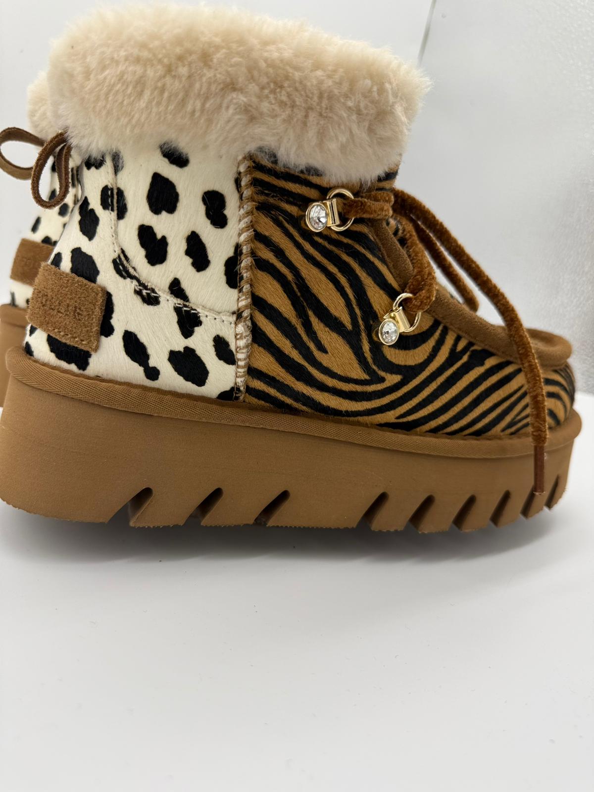 Gioia - Women's Animal Print Ankle Boots Divine Follie