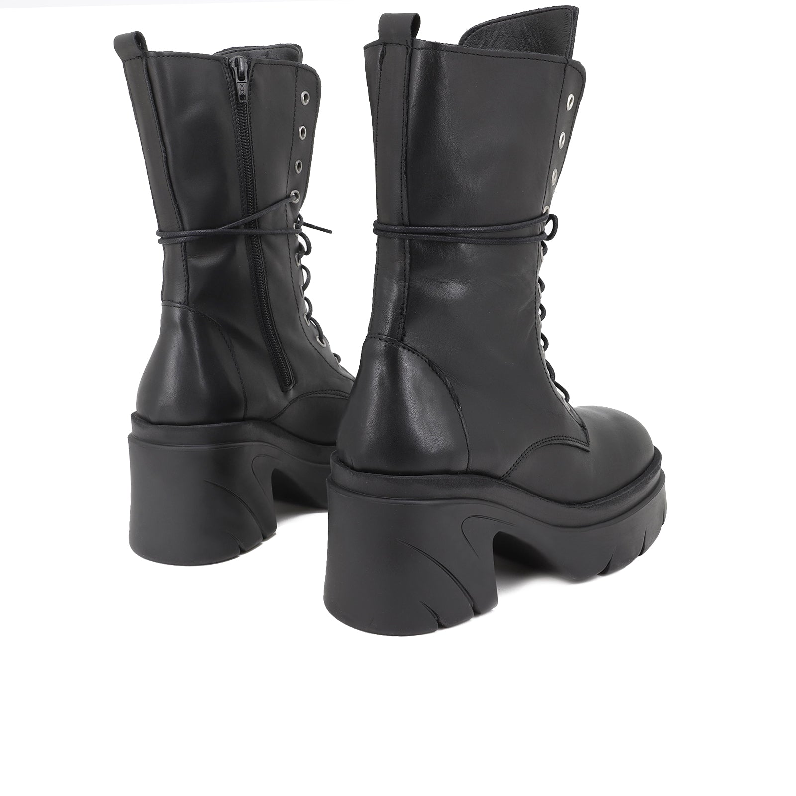 Luisa - Elegant Women's Boots with Modern Design