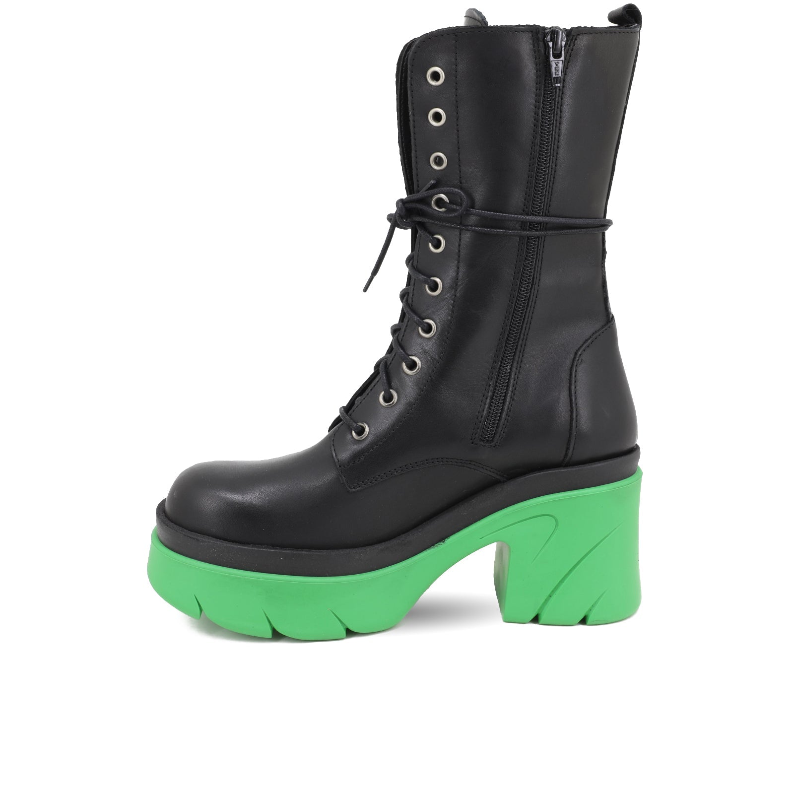 Luisa - Elegant Women's Boots with Modern Design