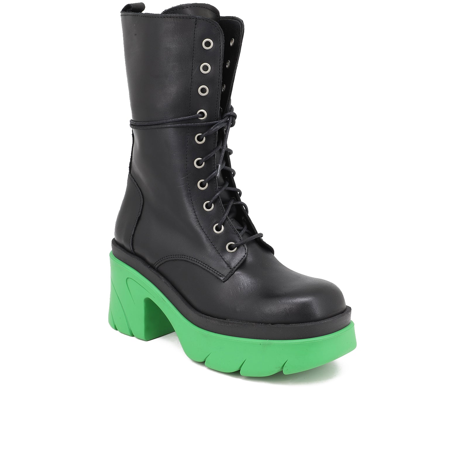 Luisa - Elegant Women's Boots with Modern Design