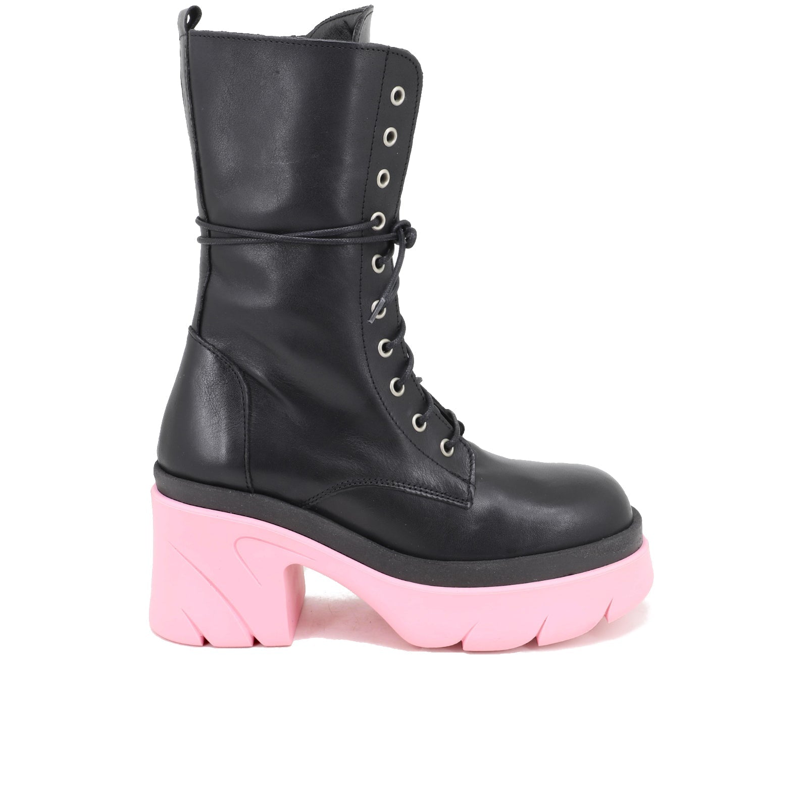 Luisa - Elegant Women's Boots with Modern Design