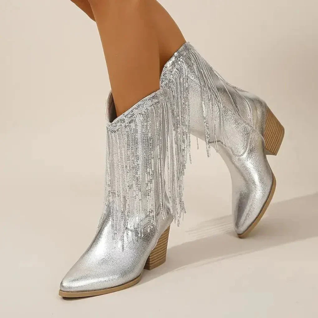 Lucrezia - Elegant Women's Ankle Boots with Trendy Fringes