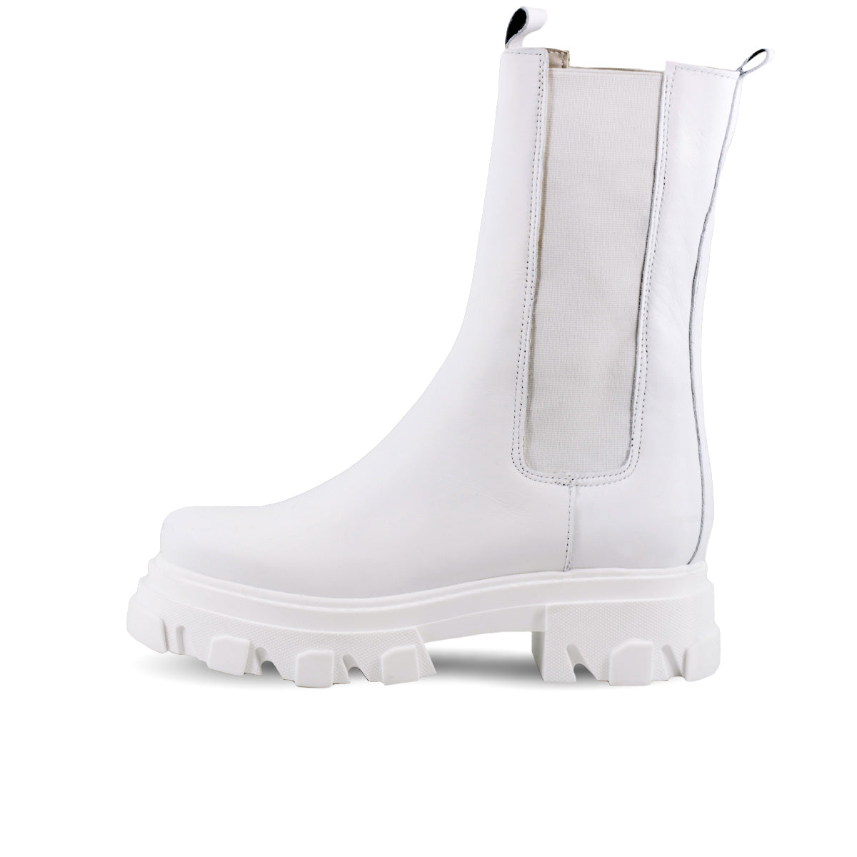 Noretta – High Chelsea Boots with Elegant Design