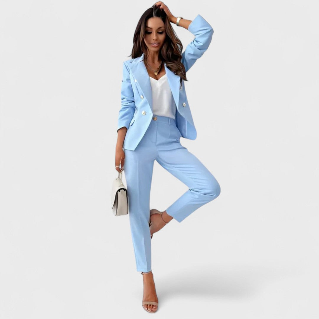 Odetta – Elegant Double-Breasted Suit
