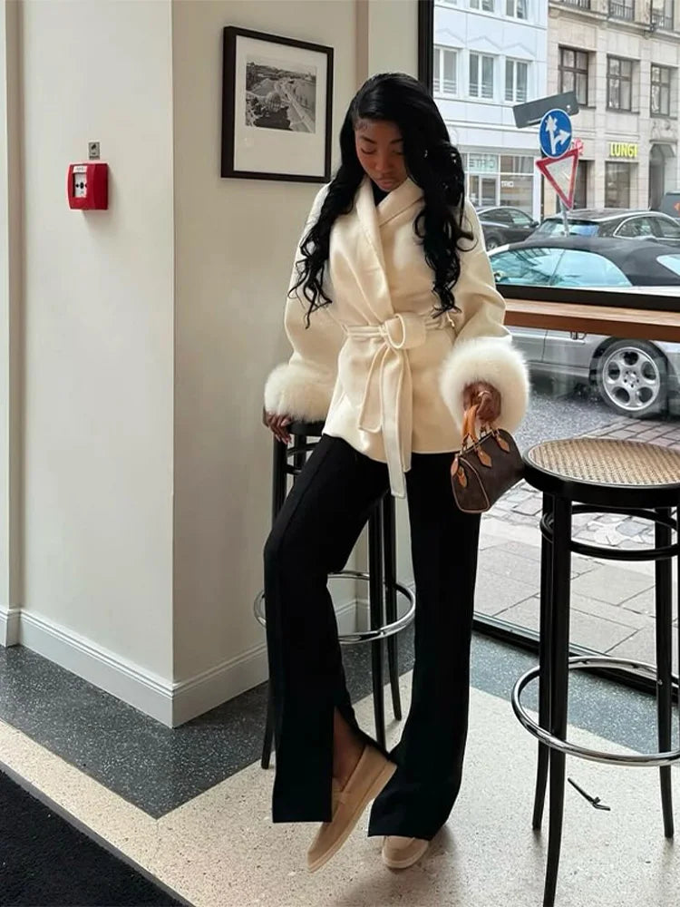 Antonia - Women's Tweed Coat with Belt and Faux Fur