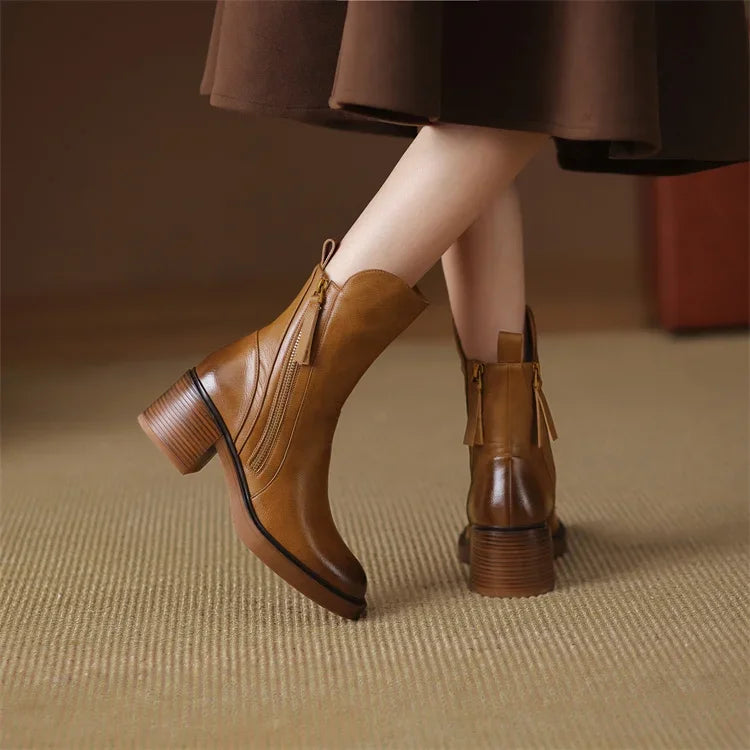 Aurora - Elegant Women's Boots in Modern Style