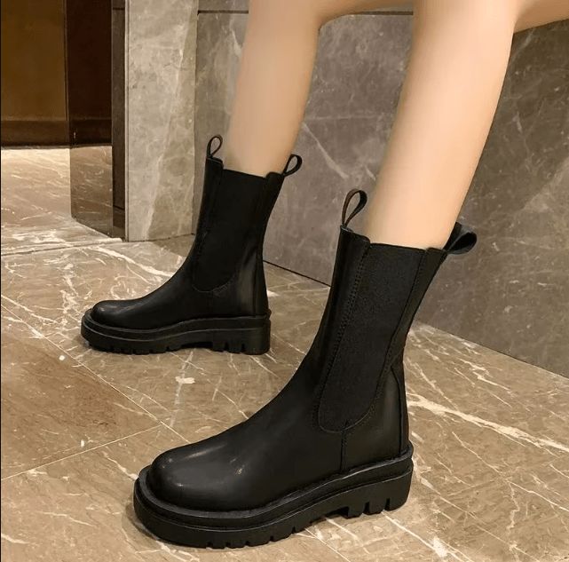 Hanna – Women’s Black High Slip-On Boots