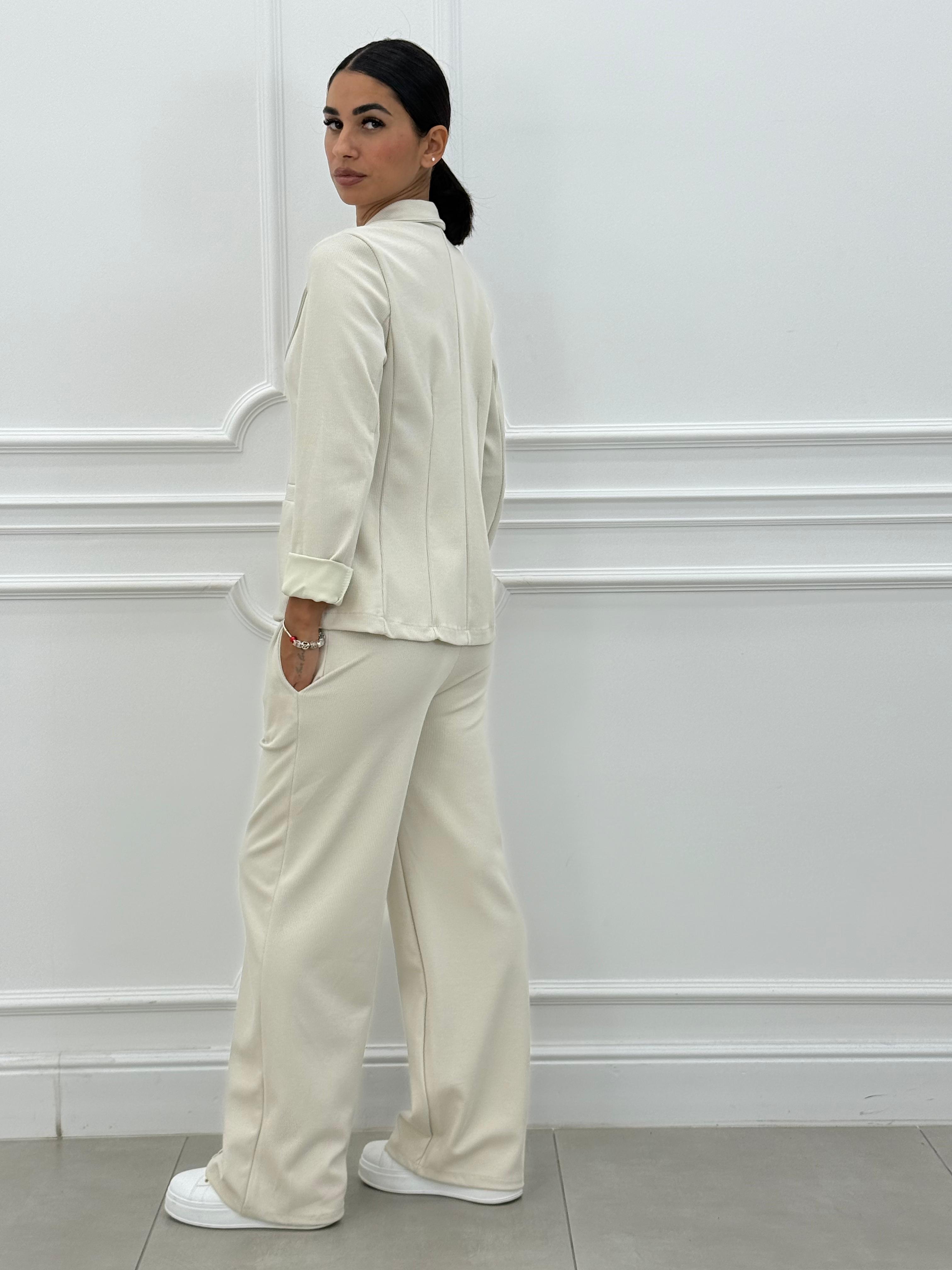 Neria - Coord-Set Ease