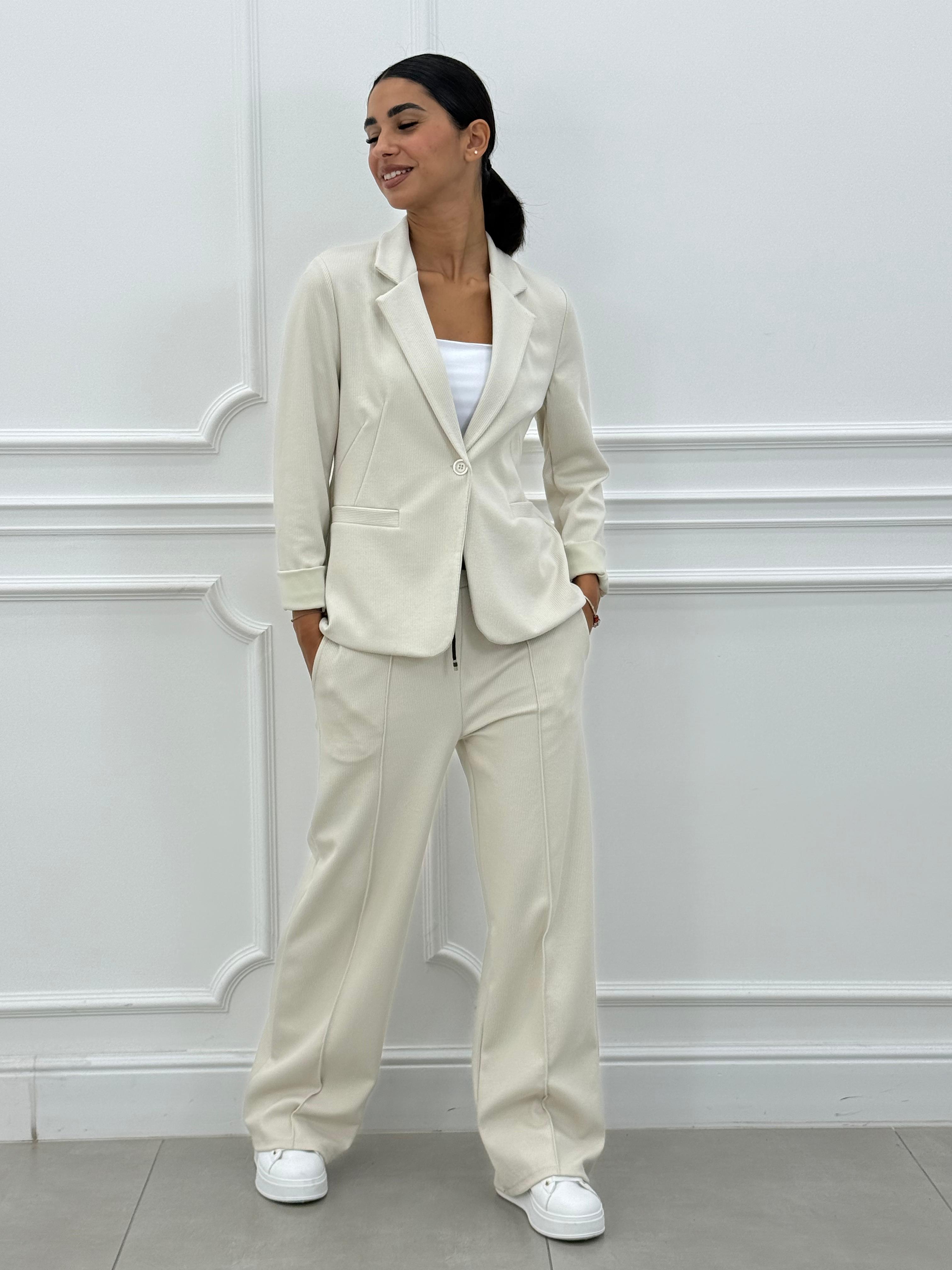 Neria - Coord-Set Ease