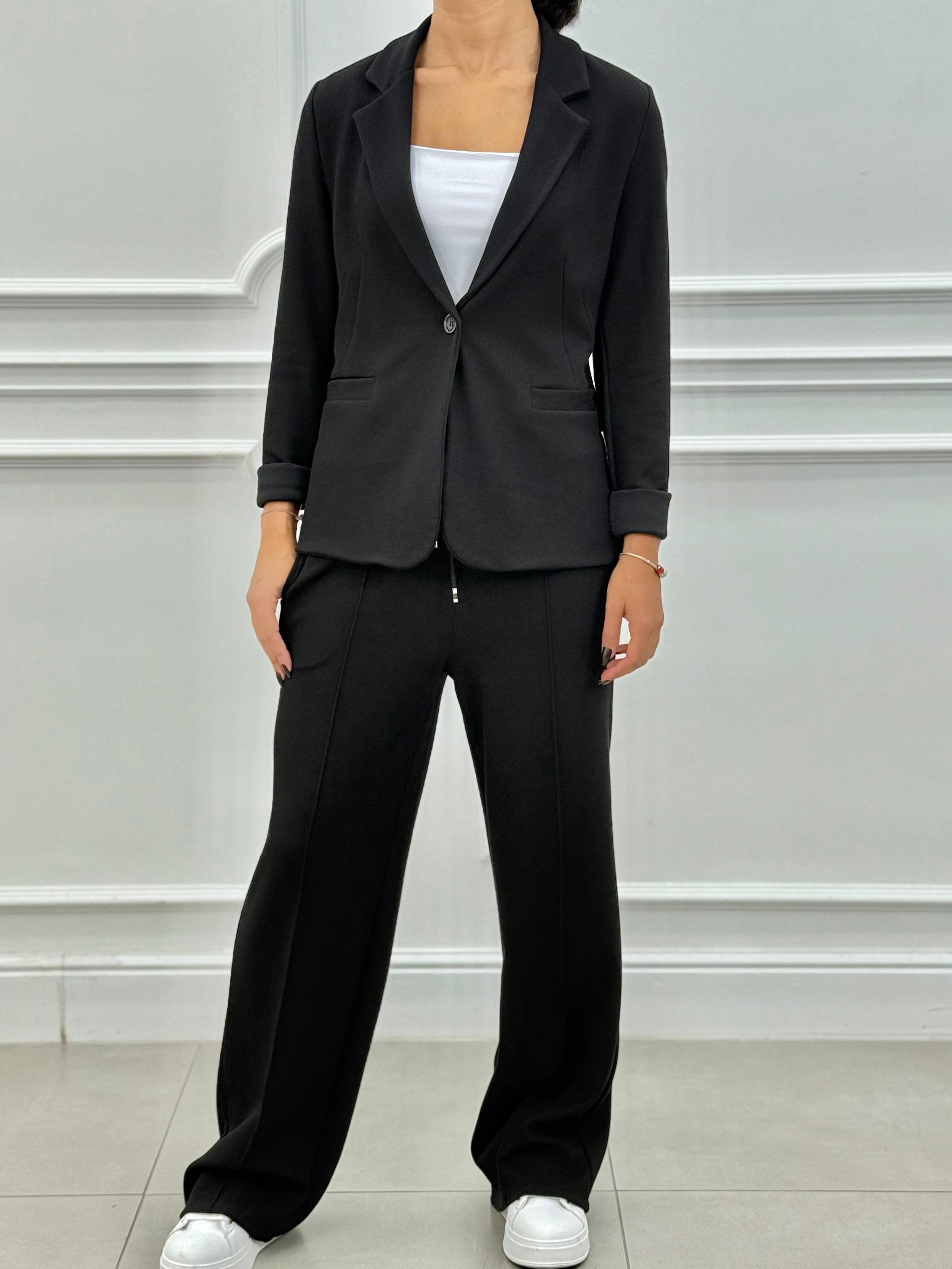 Neria - Coord-Set Ease