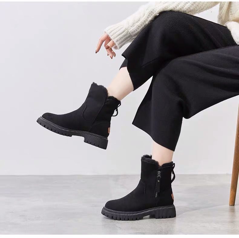 Roberta - Elegant and Modern Designer Women's Boots