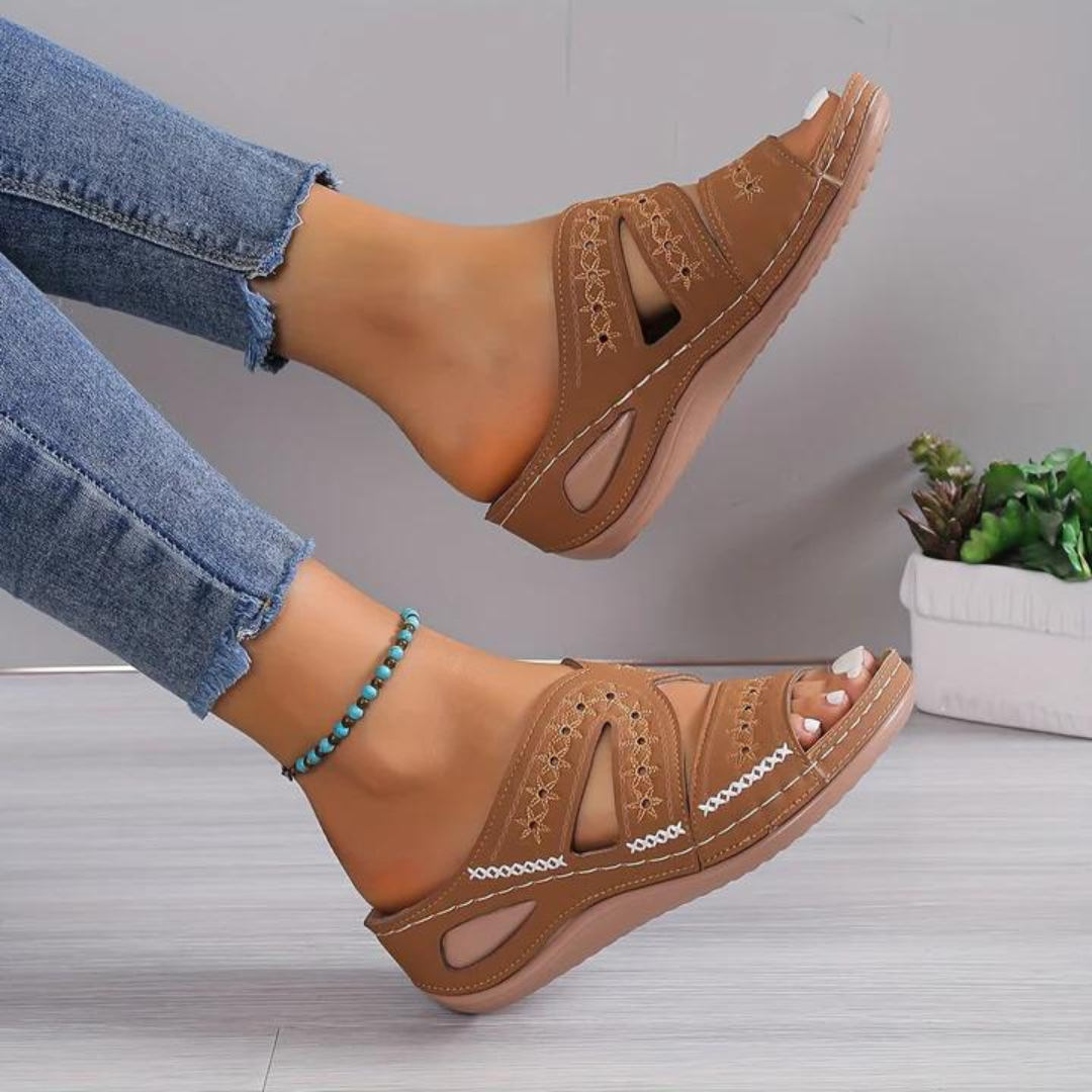 Elara | Women Comfortable Everyday Summer Sandals with Supportive Fit