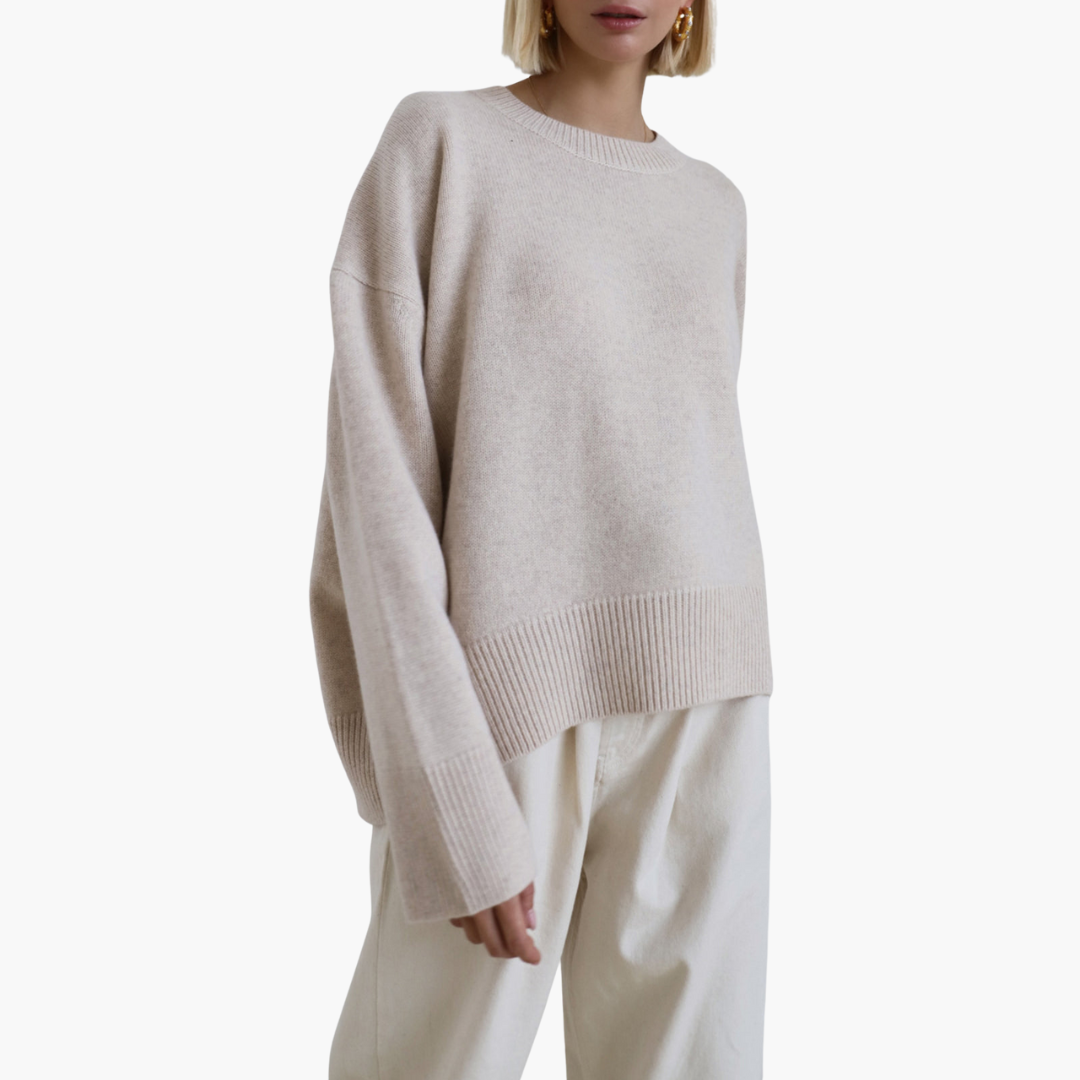 Katiah - Women's Oversized Sweater in Modern Style