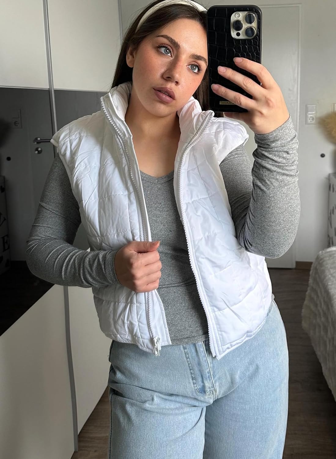 Pulentia – Women's Padded Gilet with Elegant Zip