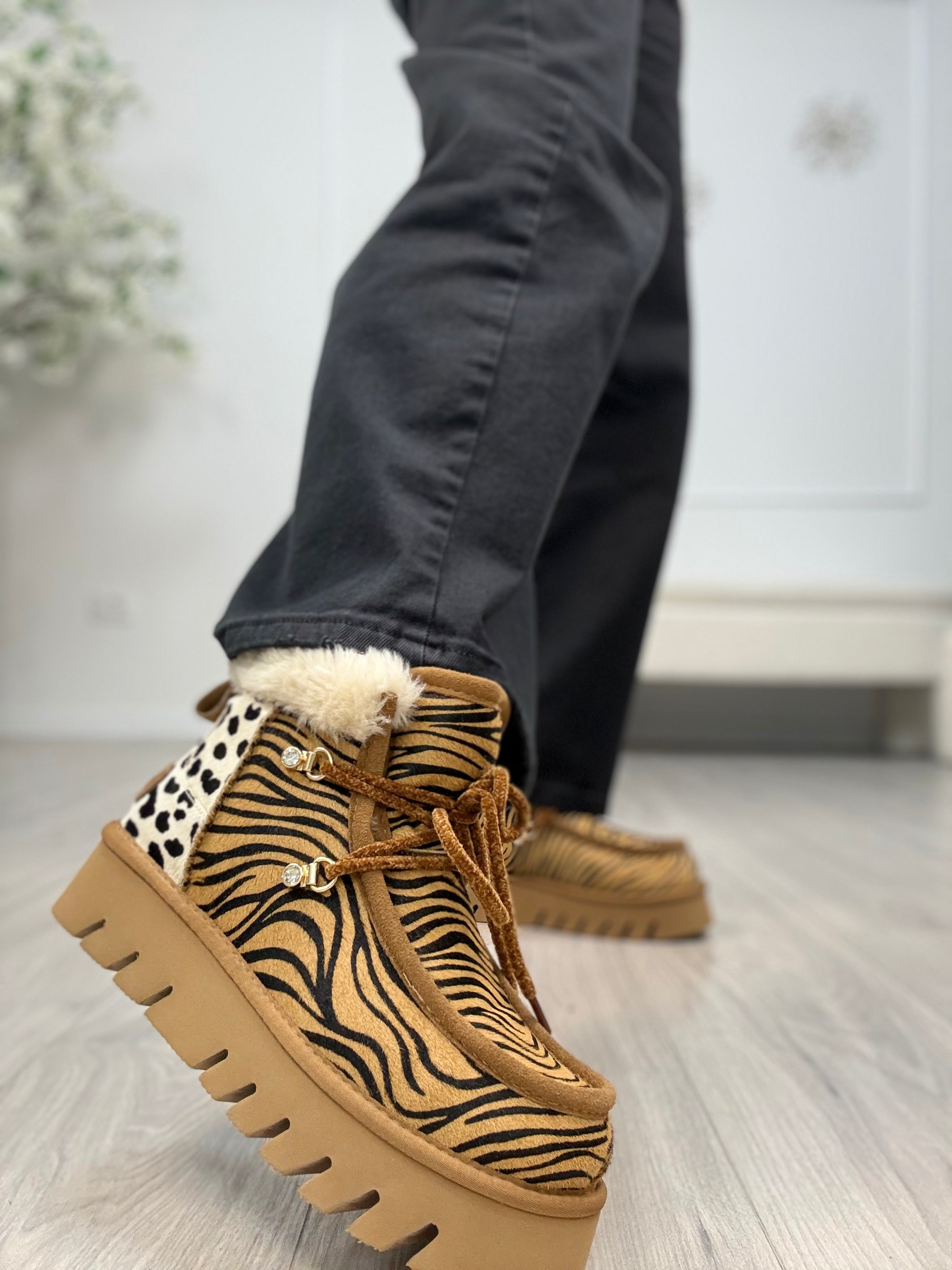 Gioia - Women's Animal Print Ankle Boots Divine Follie