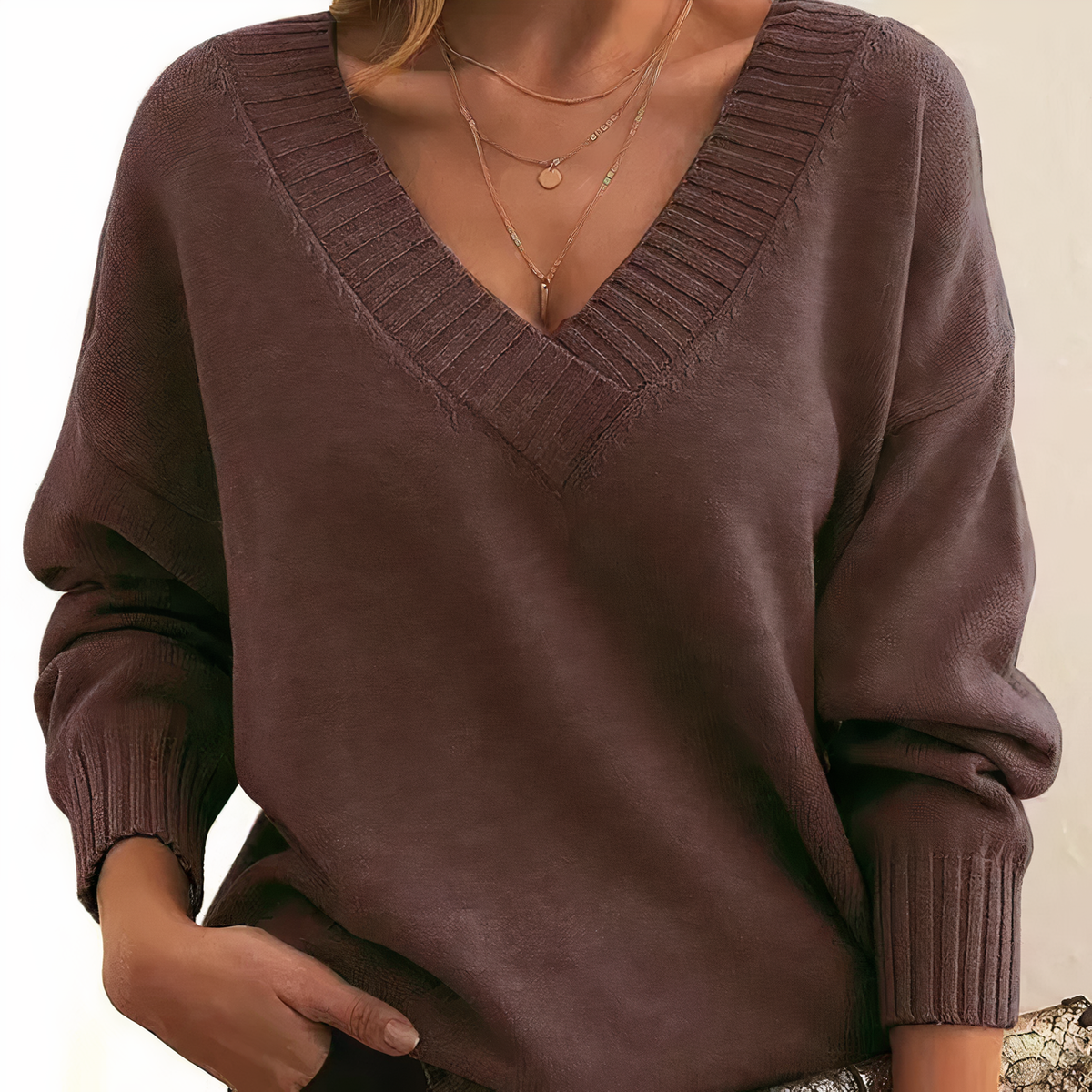 Women's Cashmere V-neck Sweater With A Relaxed Fit And Balloon Sleeves – Soft Knitwear For Fall, Winter, Everyday Wear, And Elegant Style