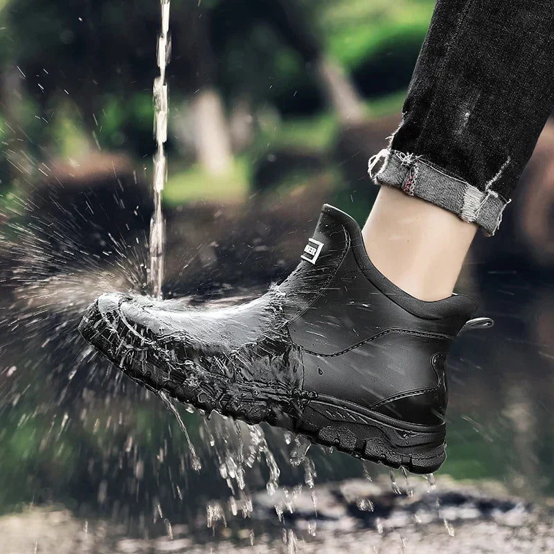 Men's Waterproof Ankle Rain Boots with Non-Slip Soles – Practical Shoes for Commuting, Rainy Weather, and Outdoor Use