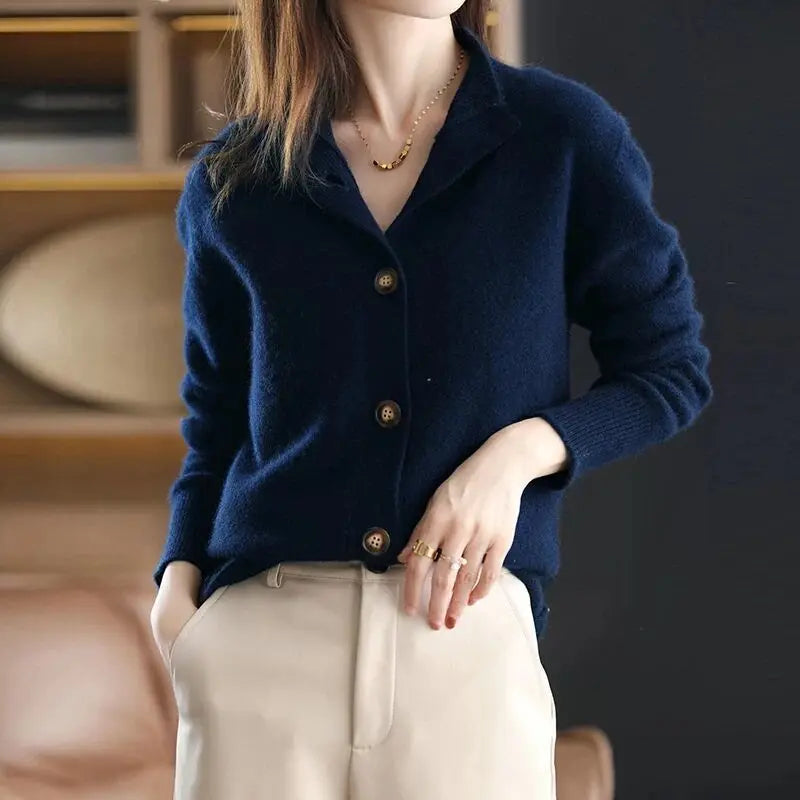 Avellina - Elegant Women's Cardigan