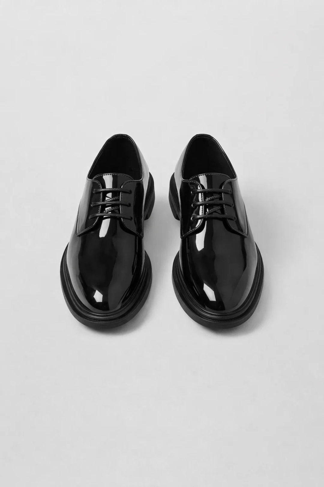 Men's Derby Shoes With A Round Toe And Layered Sole – Classic Shoes For The Office, Everyday Wear, And Smart Casual Style