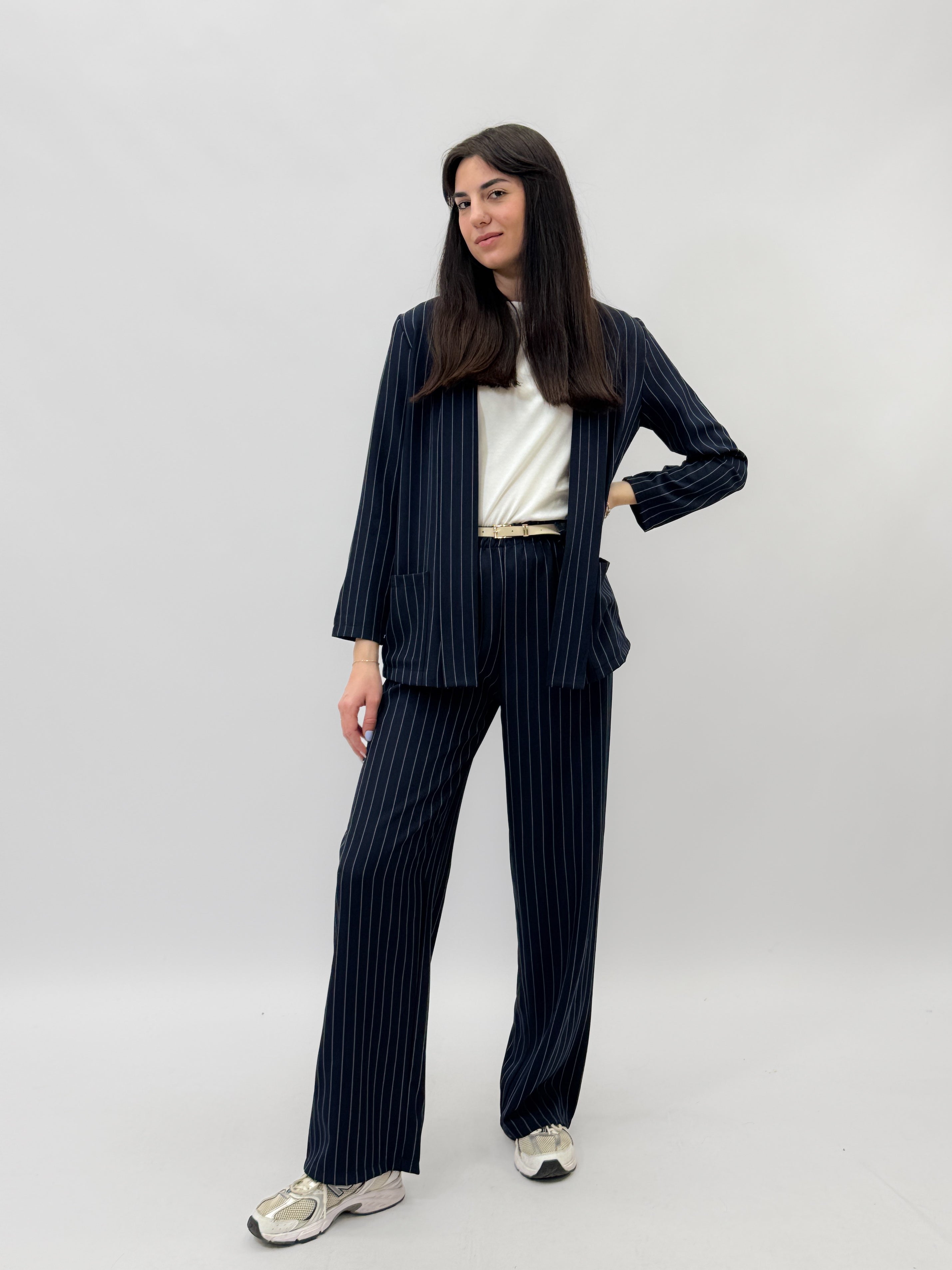 Karmen - Elegant Women's Jacket and Trousers Set