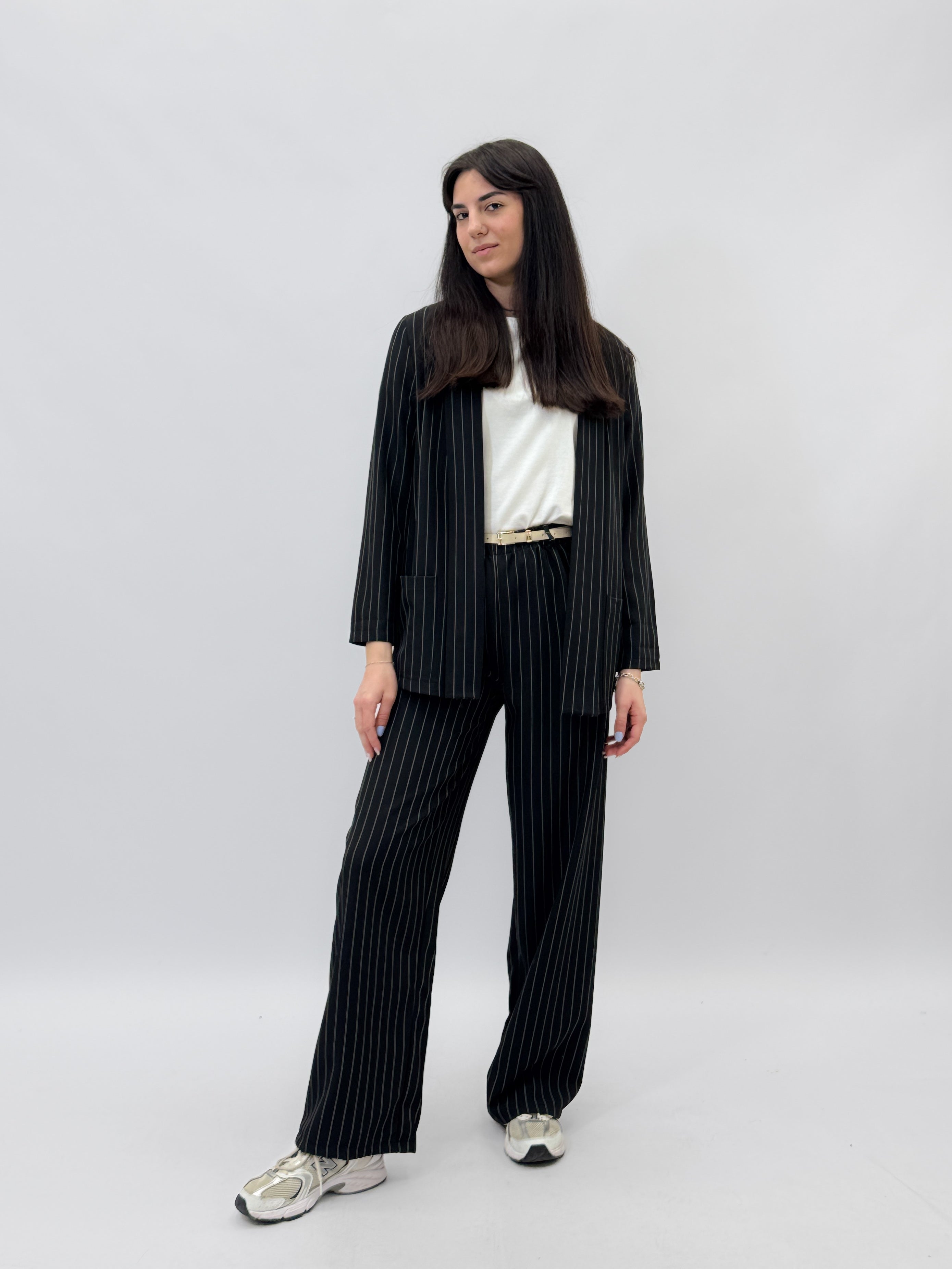 Karmen - Elegant Women's Jacket and Trousers Set
