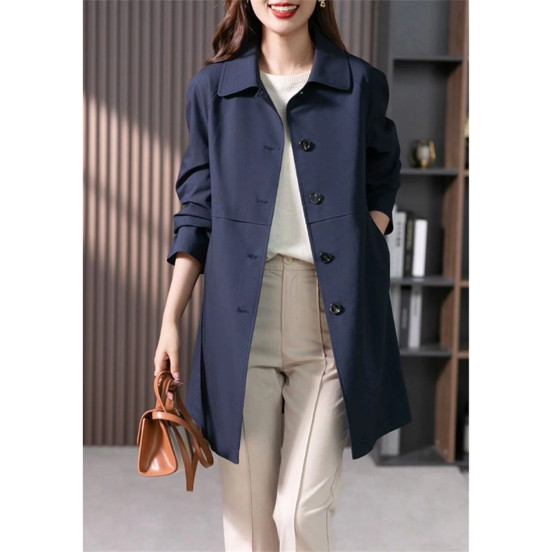 Ilaria - Elegant and Modern Women's Trench Coat