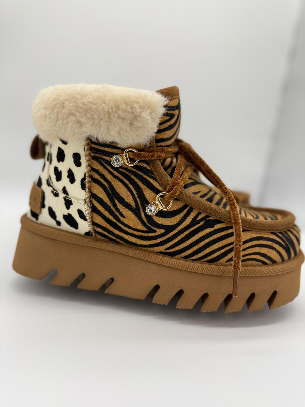 Gioia - Women's Animal Print Ankle Boots Divine Follie