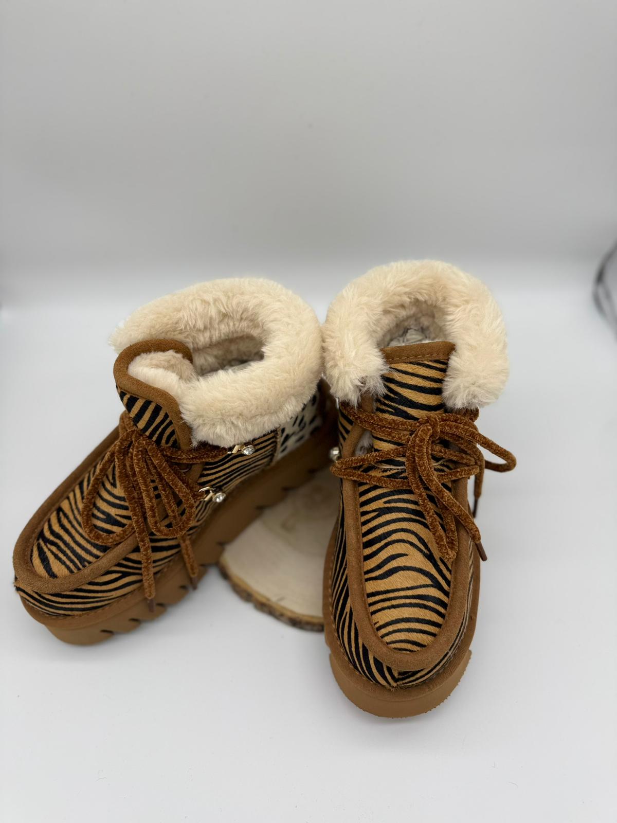 Gioia - Women's Animal Print Ankle Boots Divine Follie