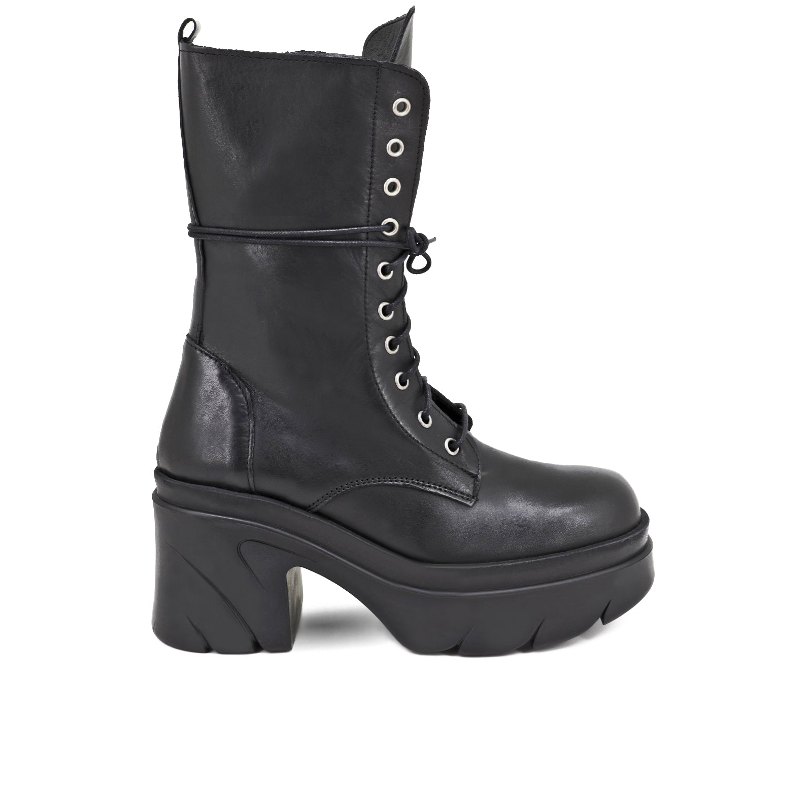 Luisa - Elegant Women's Boots with Modern Design