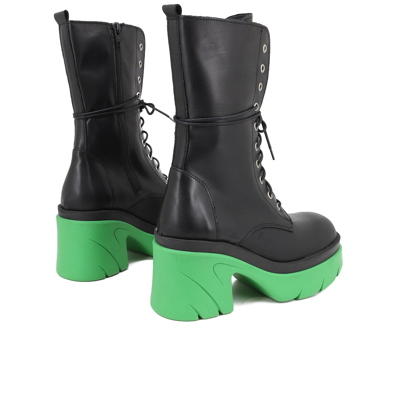 Luisa - Elegant Women's Boots with Modern Design