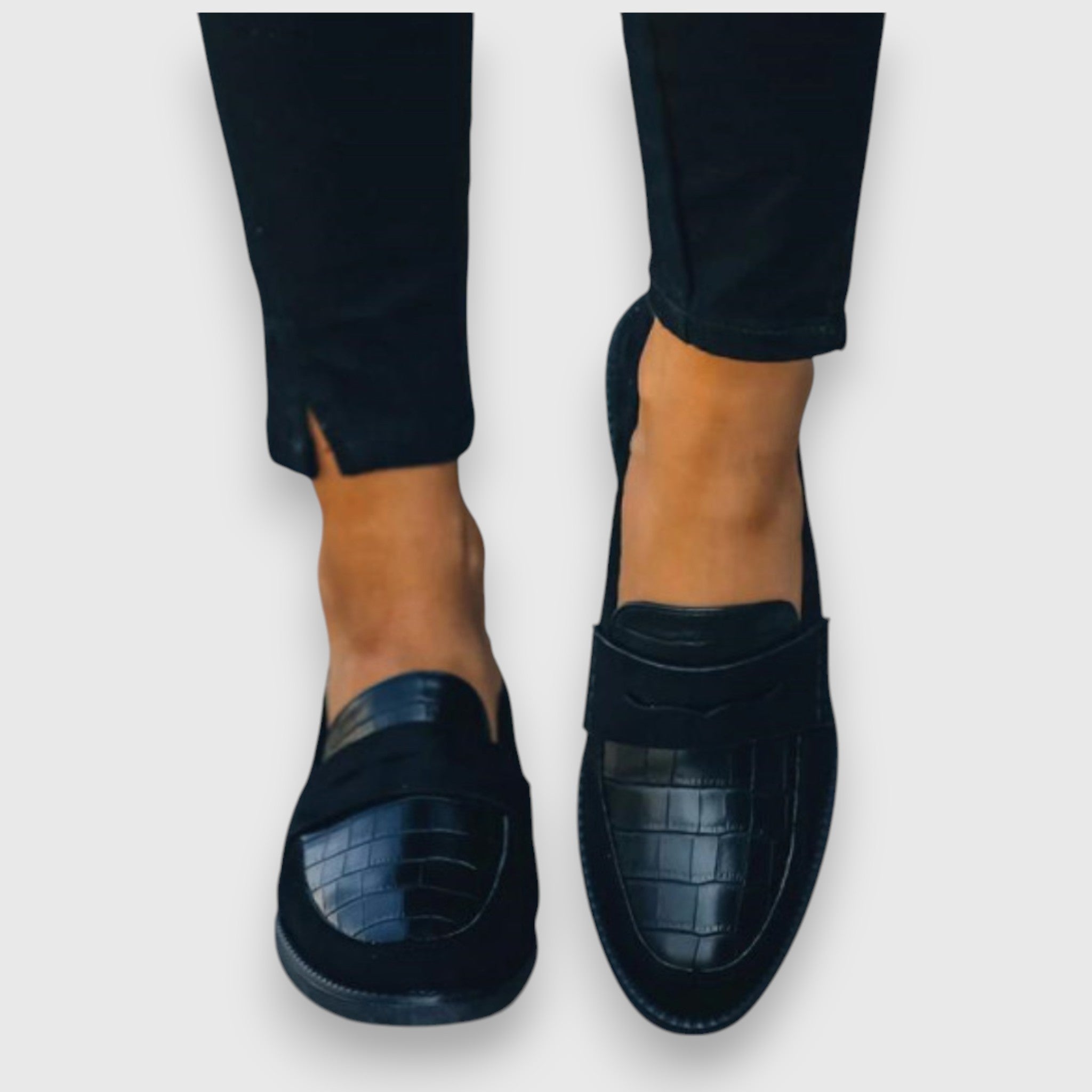 Anastasia | Moccasin