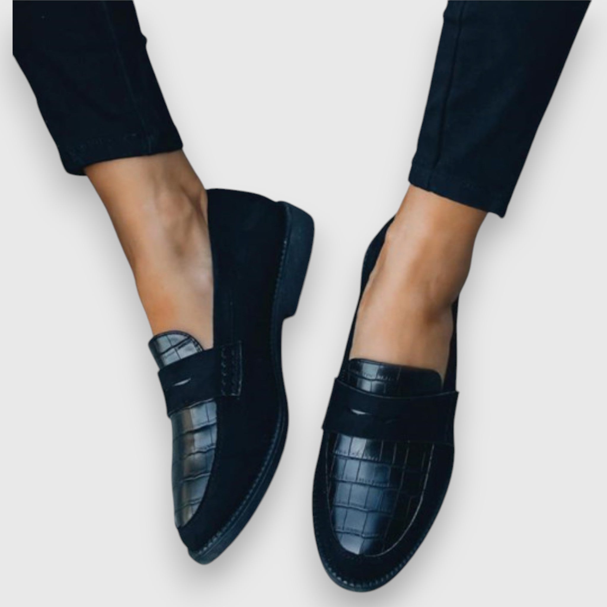 Anastasia | Moccasin