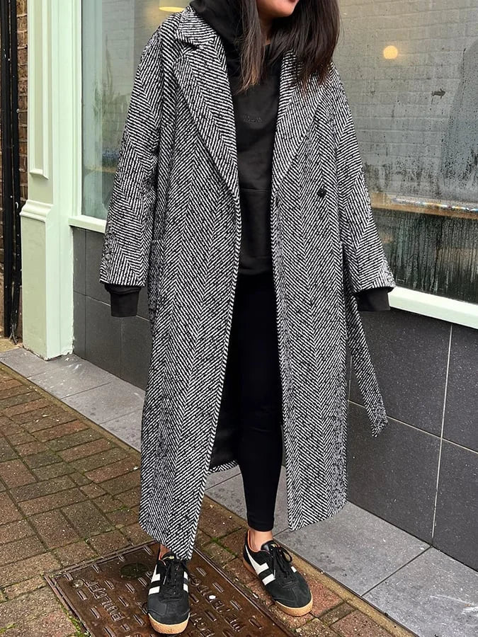 Elsa - Elegant Herringbone Coat