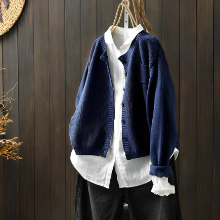 Noemi - Elegant and Versatile Soft Knit Cardigan