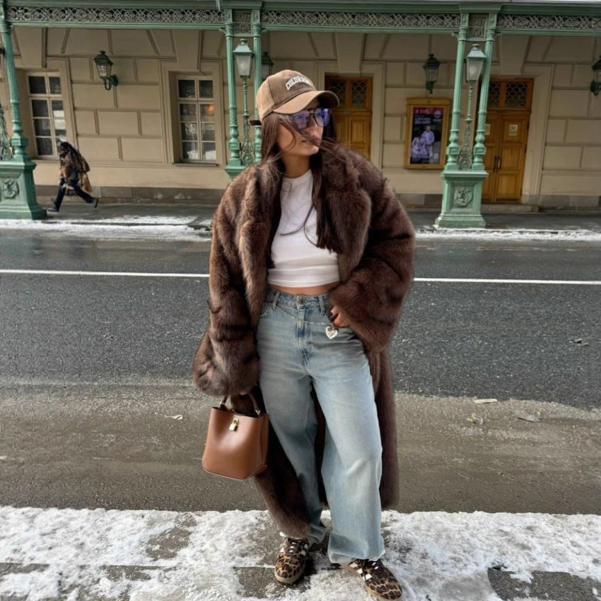 Women's Oversized Long Faux Fur Coat – Soft And Warm Winter Coat For City Life, Everyday Wear, And Elegant Style