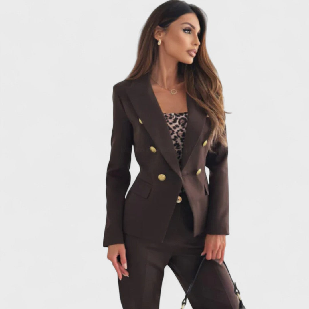 Odetta – Elegant Double-Breasted Suit