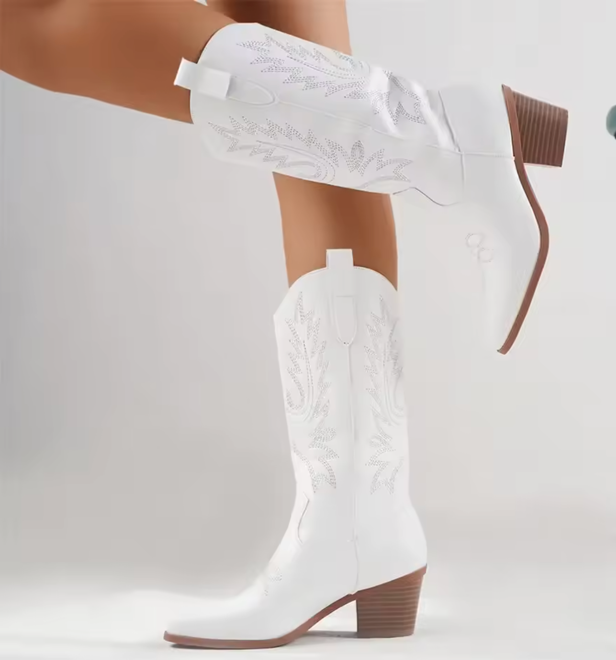 Missie- a perfect mix of country style, everyday comfort and modern elegance.